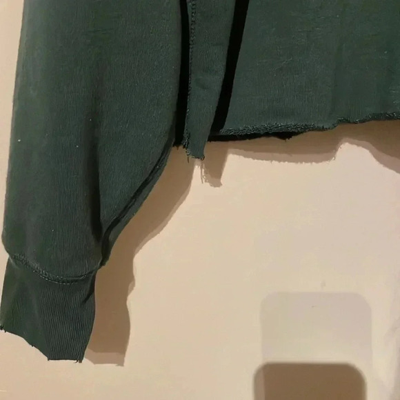 Aerie Cropped Distressed Crew - Picture 3 of 7